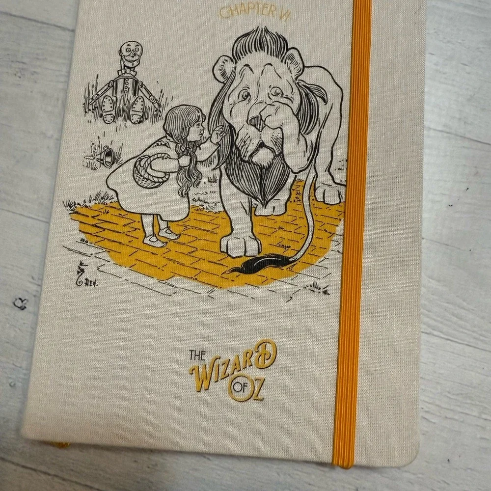 Moleskine Limited Edition Wizard of Oz Notebook, cowardly lion (5